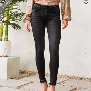 KanCan Signature Mid-Rise Ankle Skinny Jean